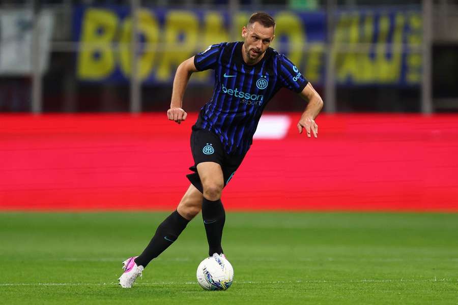 Stefan de Vrij está atualmente avaliado em 3,5 milhões de euros pelo Flashscore