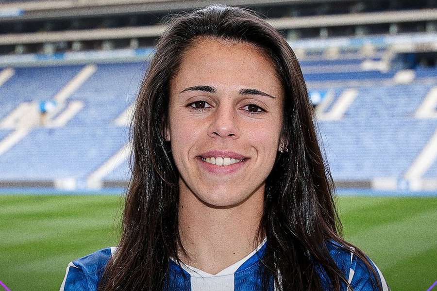 Cristiana Ferreira assina pelo FC Porto