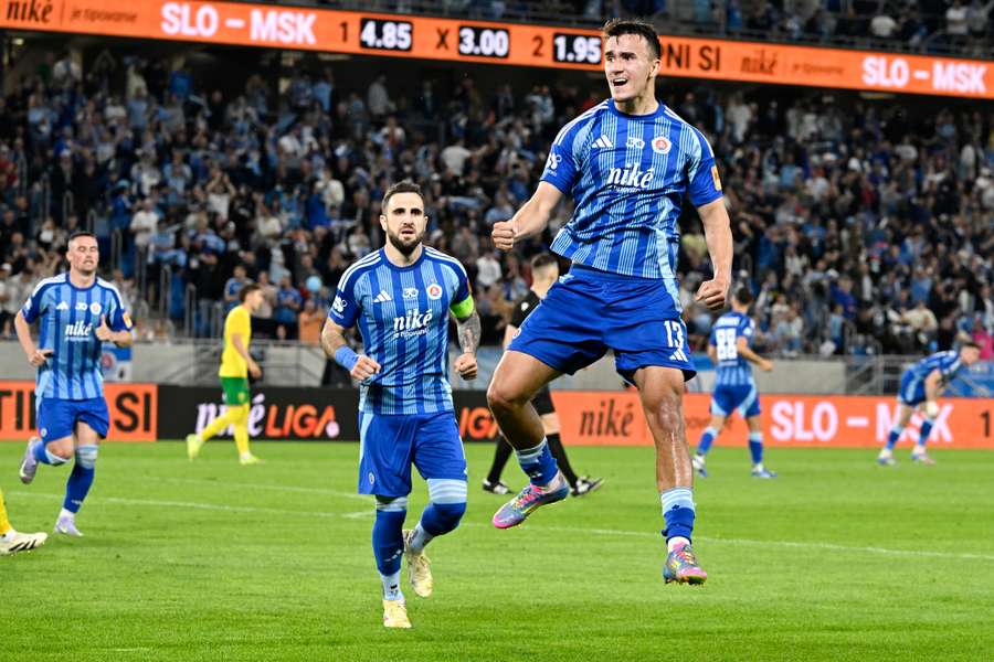 Hráči Slovana Bratislava zdolali Banskú Bystricu.