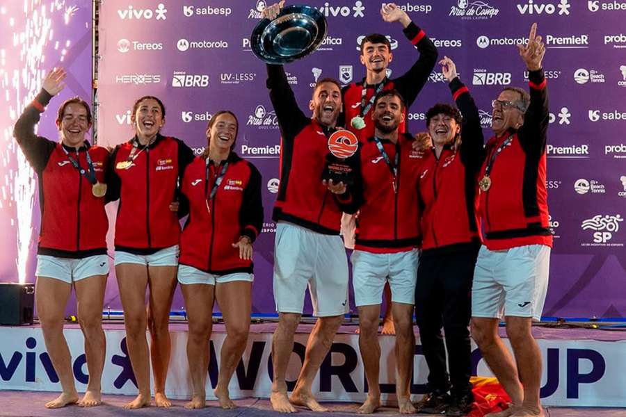 España, campeona del mundo de tenis playa España, campeona del mundo de tenis playa