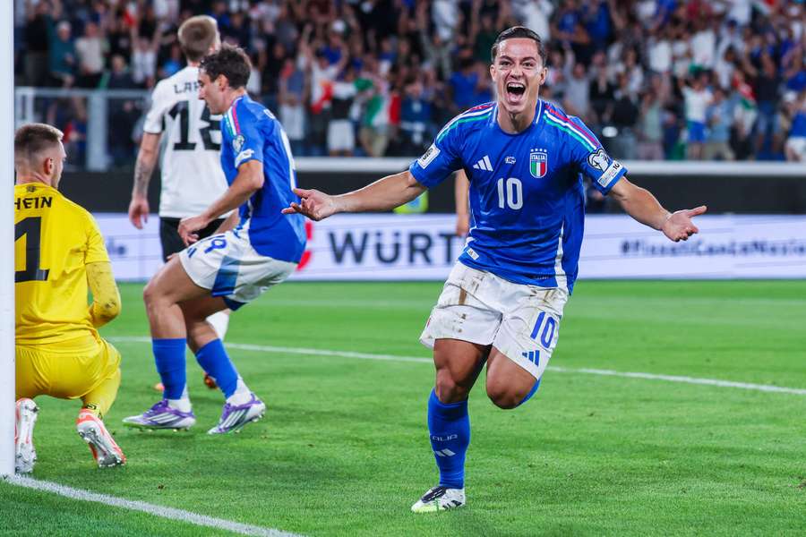 Giacomo Raspadori in gol alla New Balance Arena di Bergamo