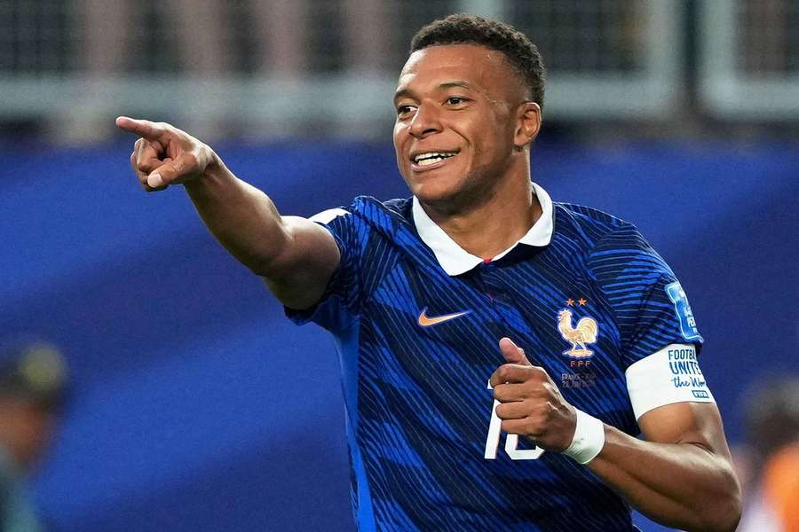 Mbappé útočí na Zlatú kopačku pre najlepšieho strelca MS. Mbappé útočí na Zlatú kopačku pre najlepšieho strelca MS.