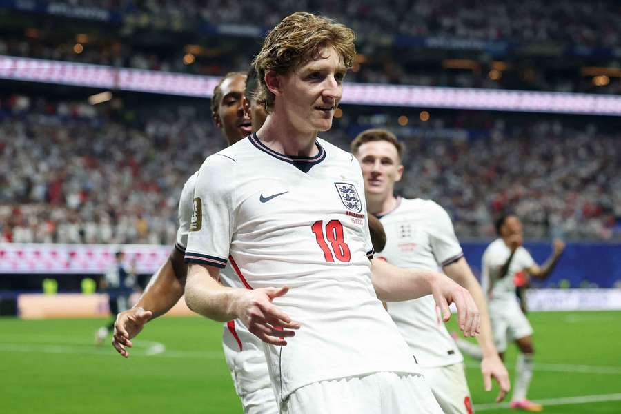 WATCH: Anthony Gordon gives England the leave over Argentina in World Cup semi final WATCH: Anthony Gordon gives England the leave over Argentina in World Cup semi final