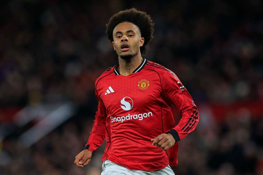 Man United and Roma clash over Joshua Zirkzee transfer fee Man United and Roma clash over Joshua Zirkzee transfer fee