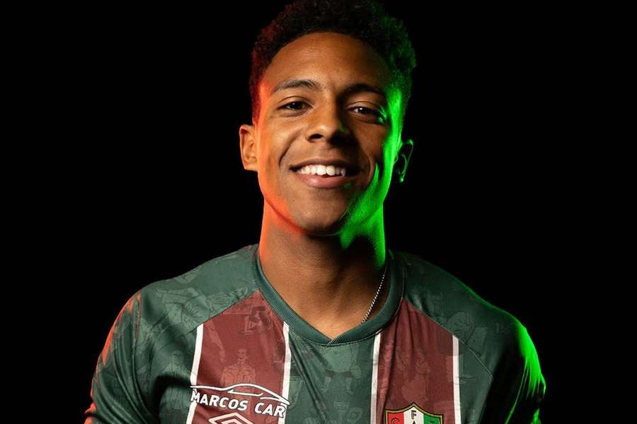 Fábio Ronaldo com a nova camisola