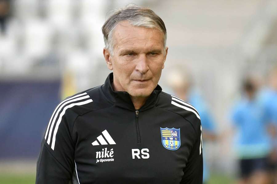 Skuhravý zatiaľ zostáva trénerom Košíc. 