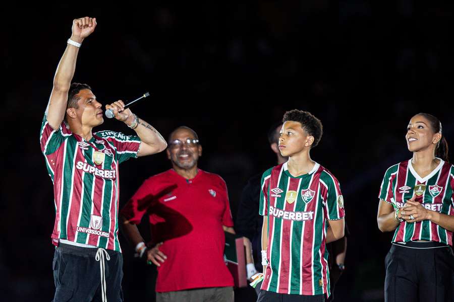Thiago Silva chegou acompanhado dos filhos e da mulher no Maracanã