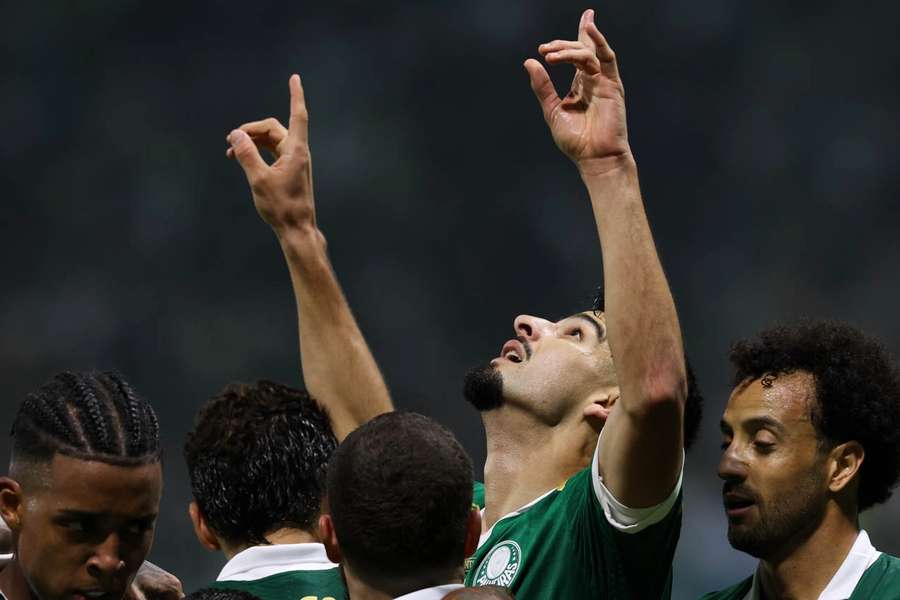 Flaco López abriu o placar para o Palmeiras no Allianz Parque