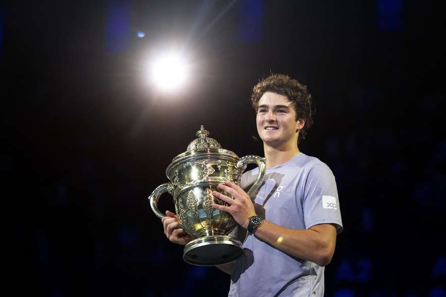 Joao Fonseca poprvé triumfoval ve stejném věku jako legendy. Joao Fonseca poprvé triumfoval ve stejném věku jako legendy.