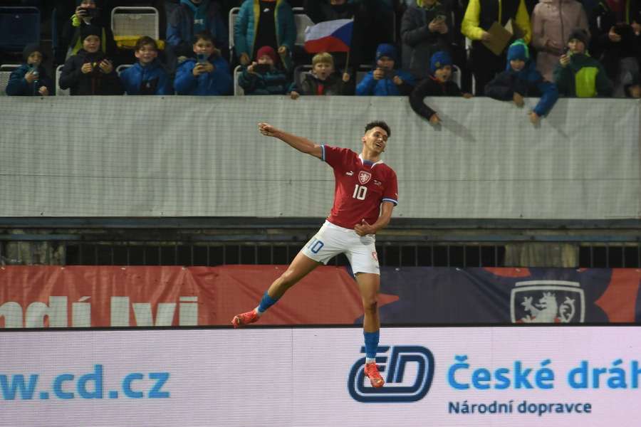 Hattrick za reprezentaci všechno převýšil, ani nevím, co na to mám říct, zářil Chytil