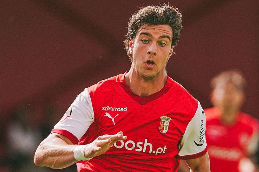 Dinis Rodrigues fez 15 golos em 27 jogos na época passada