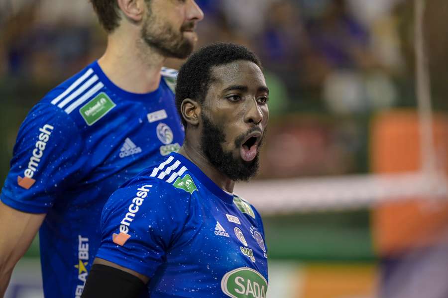 López tem tudo para fazer companhia à Wallace como desfalque nas próximas partidas do Cruzeiro