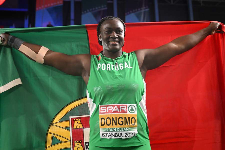 Auriol Dongmo revalidou o título