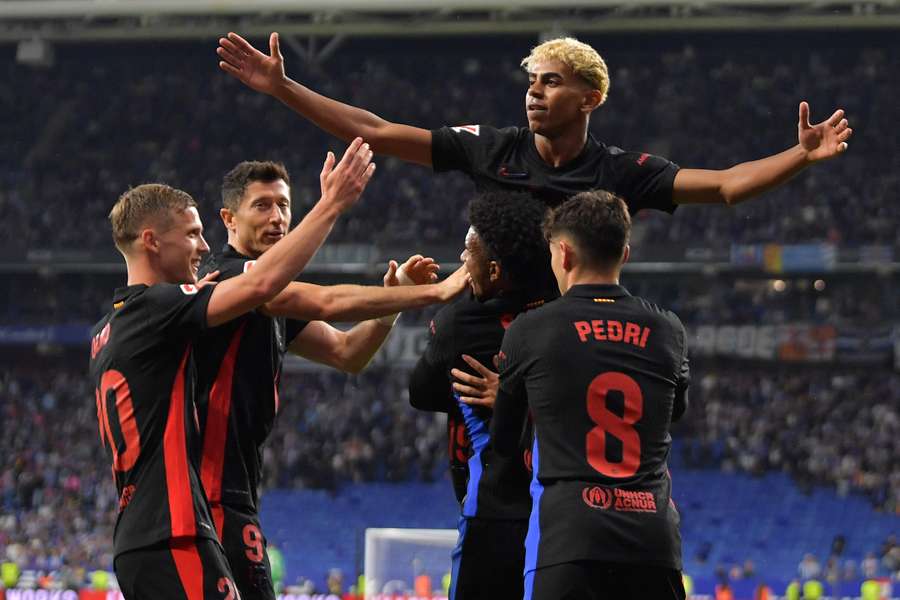Lamine Yamal fez um golaço no jogo do título do Barcelona