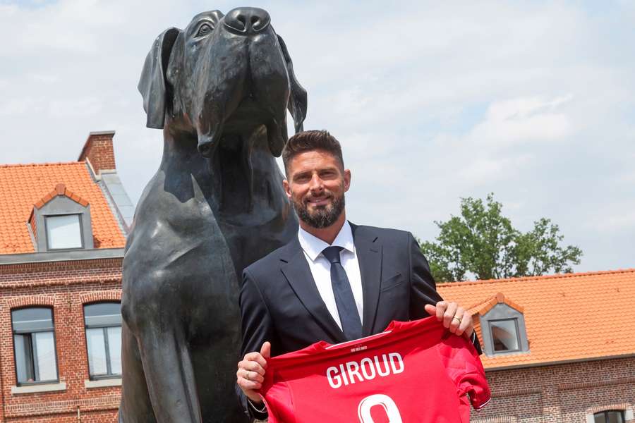 Olivier Giroud bude v této sezoně oblékat barvy Lille
