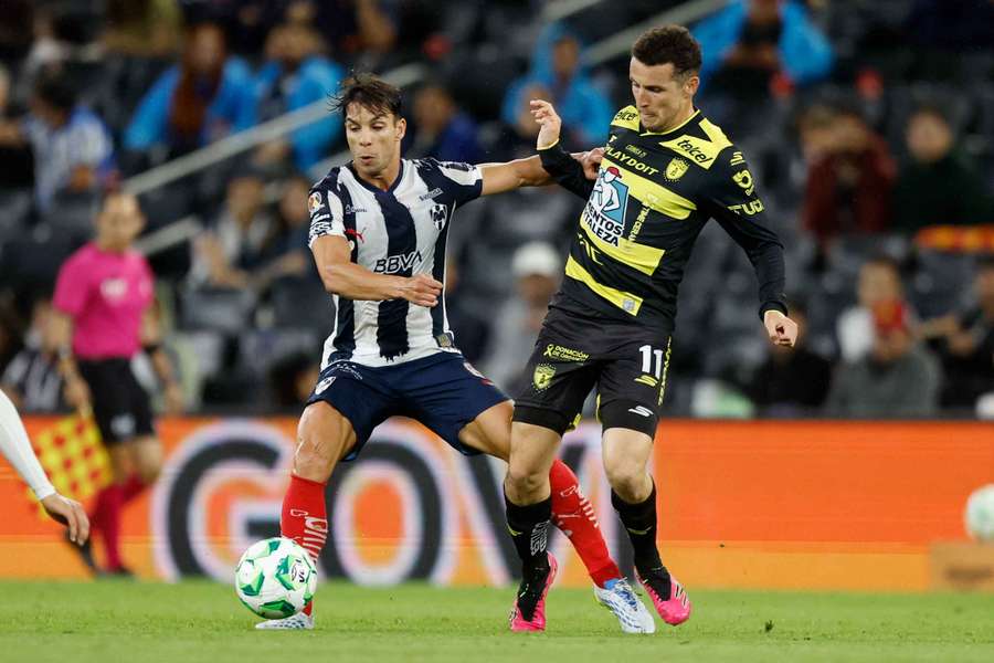Óliver Torres, protagonista en Rayados