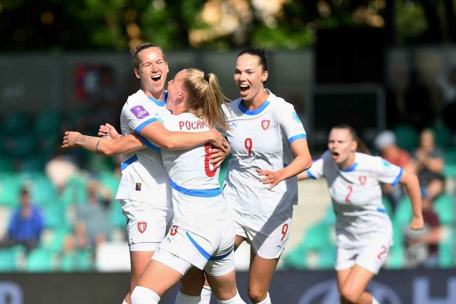 České fotbalistky zabojují o MS.