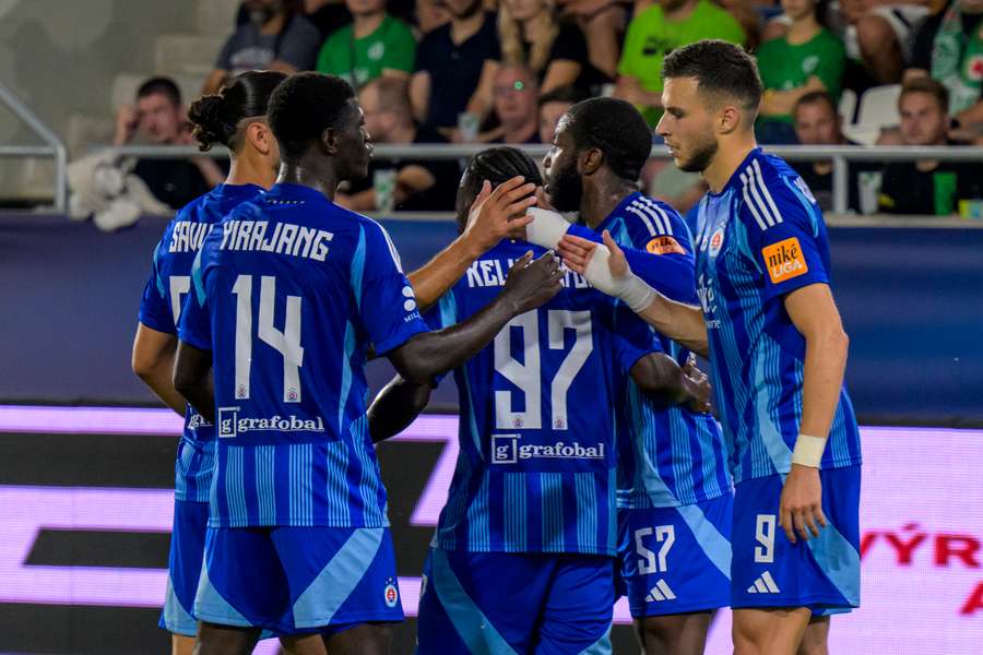 Slovan sa na postup cez súpera z piatej ligy výrazne natrápil.