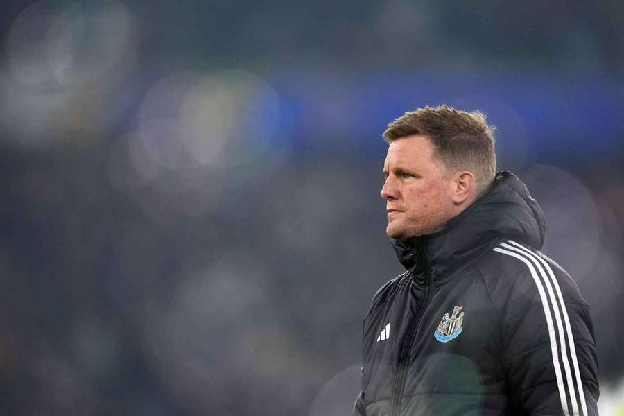 HLV Eddie Howe - Hành trình và thành công trong sự nghiệp huấn luyện bóng đá HLV Eddie Howe - Hành trình và thành công trong sự nghiệp huấn luyện bóng đá