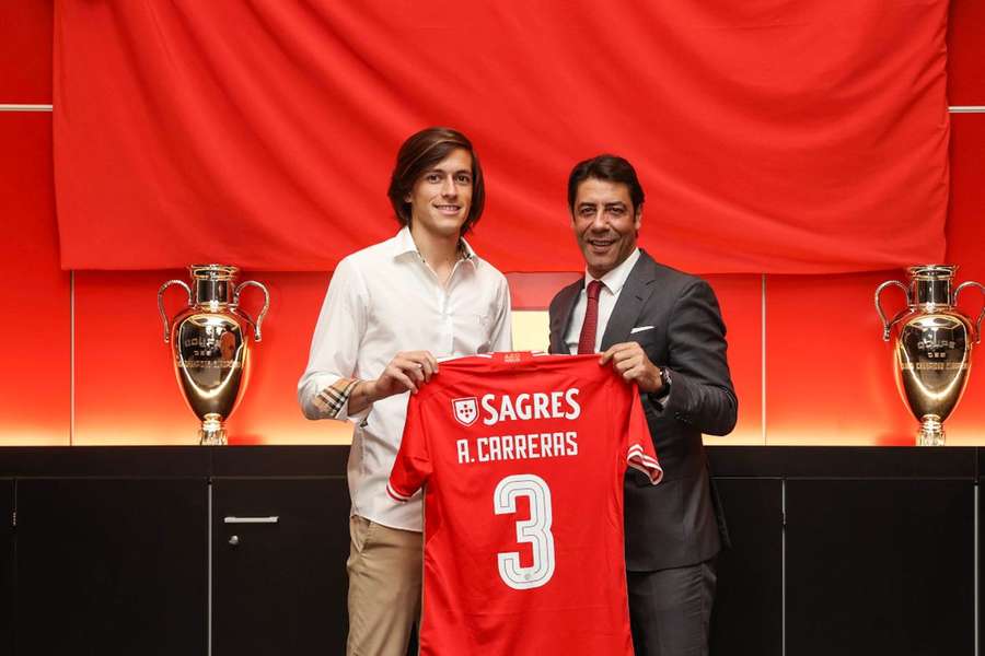 Benfica vai exercer opção de compra por Álvaro Carreras