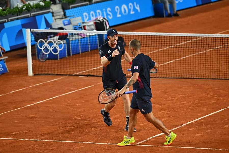 Cariera lui Murray rămâne în viață cu o nouă victorie olimpică dramatică