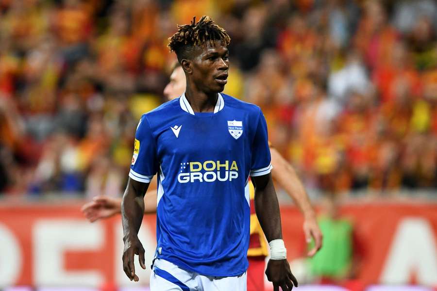 Ejike Opara cumpre a terceira época no Novi Pazar, da Sérvia