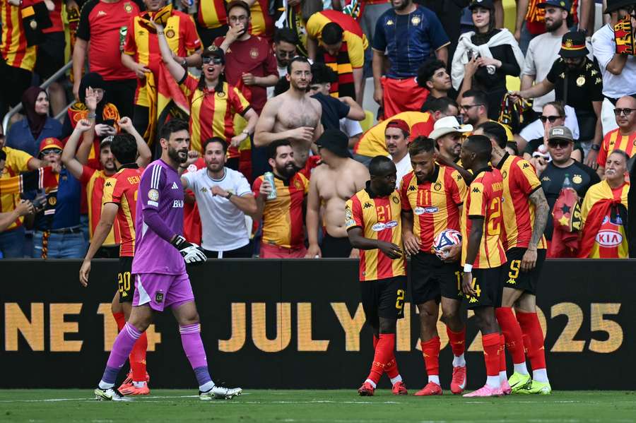 Espérance Sportive de Tunis will qualify for the last 16 if they beat Chelsea in their final match in Group D