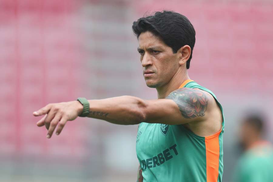 Cano começa no banco em Fluminense x Borussia Dortmund Cano começa no banco em Fluminense x Borussia Dortmund