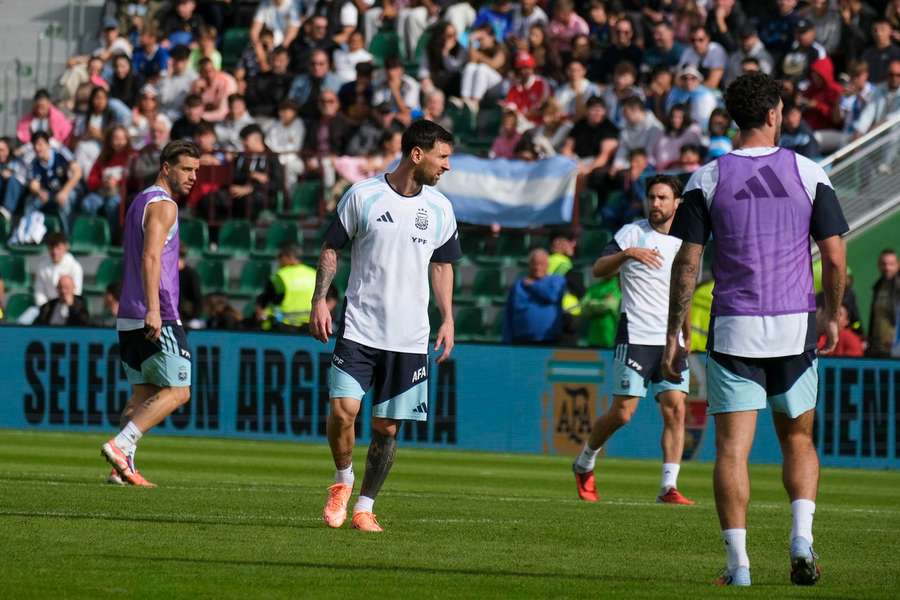 Messi integra convocatória da albiceleste Messi integra convocatória da albiceleste