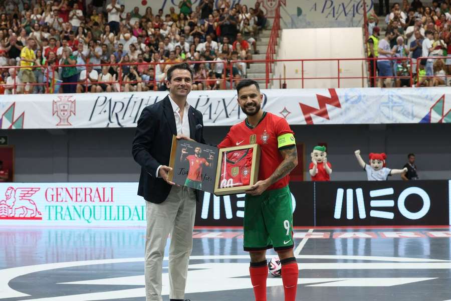 João Matos com dia histórico
