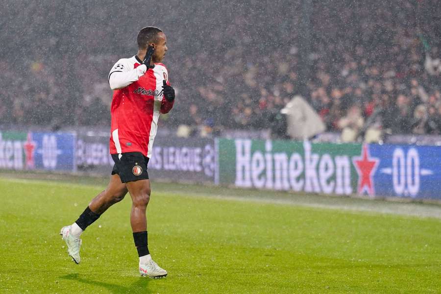 Paixao celebrates his opener Paixao celebrates his opener