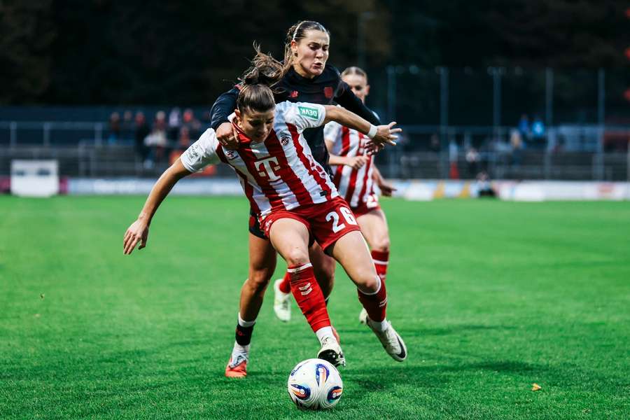 Leverkusen und Köln im Duell.
