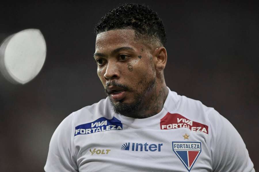 Marinho voltará a jogar no Vitória após 10 anos