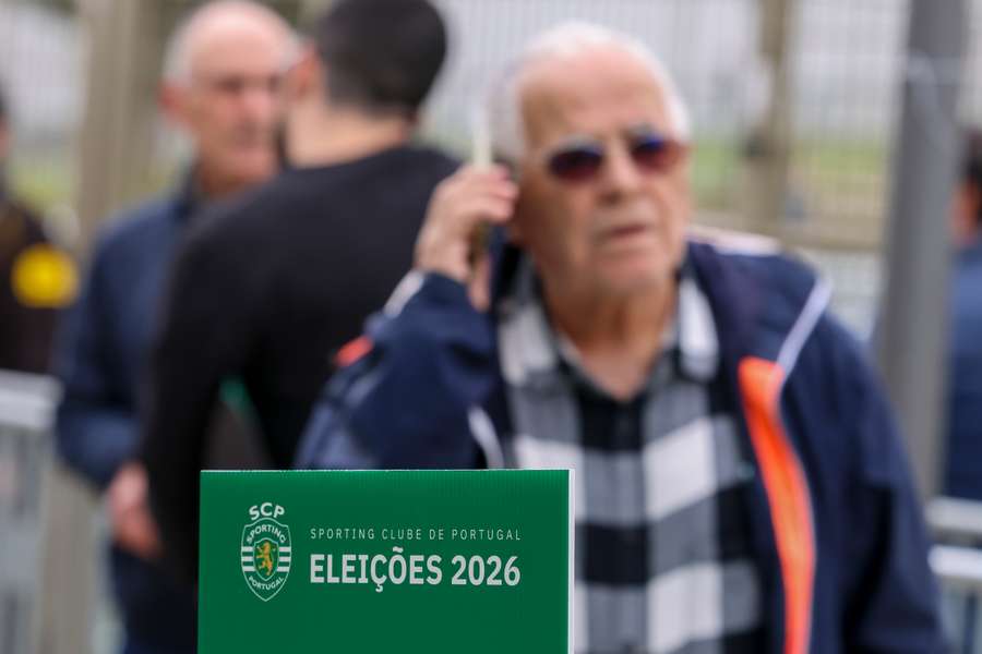 Adeptos do Sporting escolhem os novos órgãos sociais
