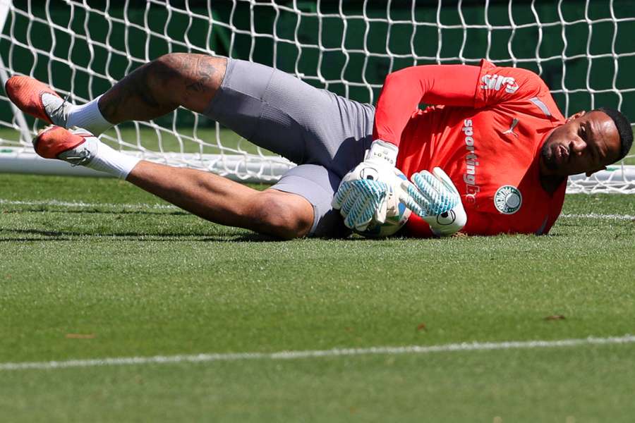 Carlos Miguel fará seu 2º jogo pelo Verdão