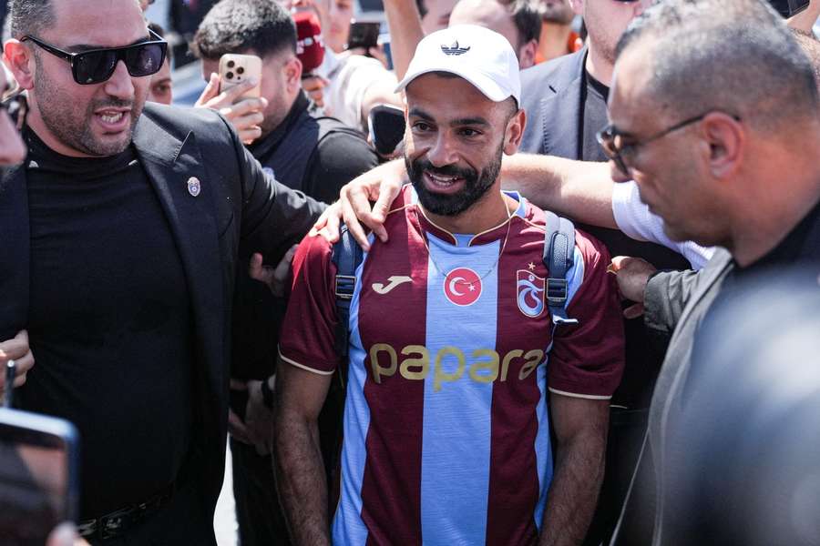 Mohamed Salah bei seiner Ankunft am Mittwoch Mohamed Salah bei seiner Ankunft am Mittwoch