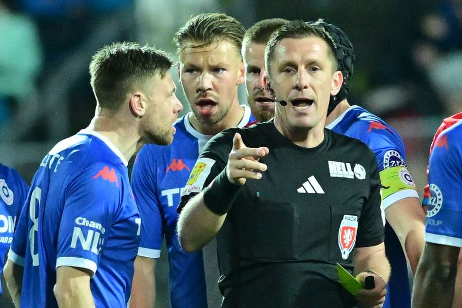 Hráčům Artisu Brno údajně chybí respekt.