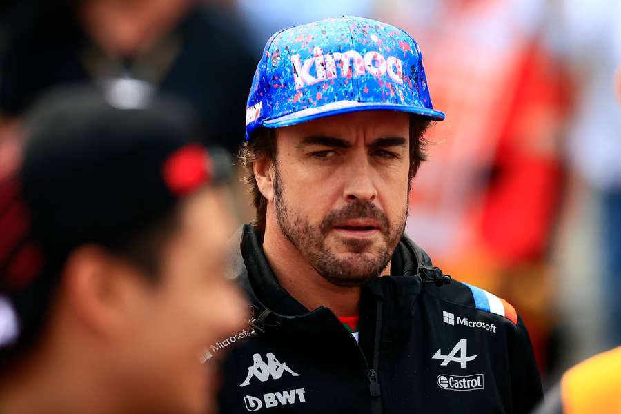Fernando Alonso debutará con Aston Martin el 22 de noviembre en Abu Dhabi.