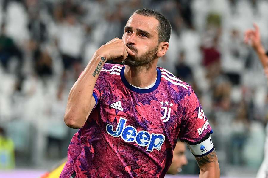 O defesa Bonucci foi afastado pela Juve e não treina com a equipa principal