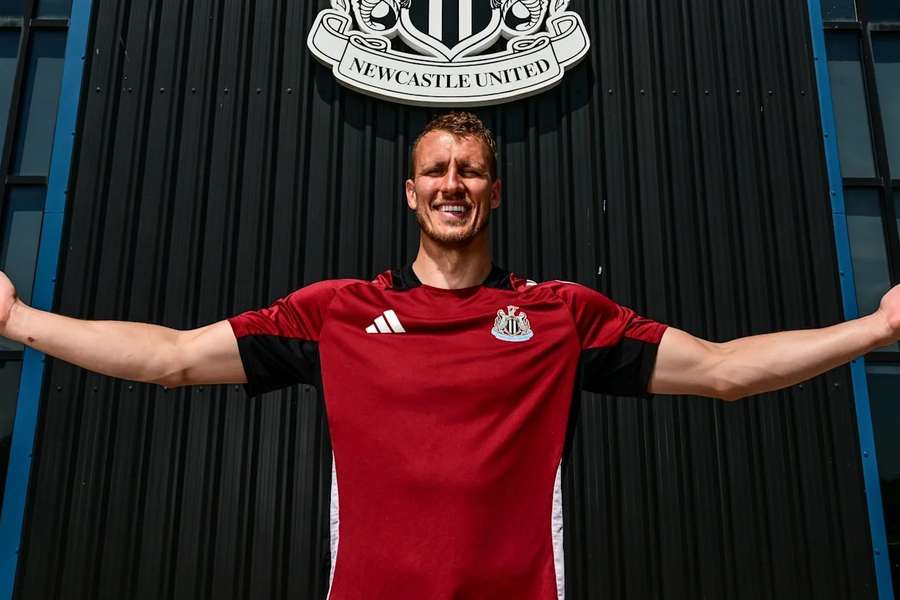 Dan Burn, defesa do Newcastle