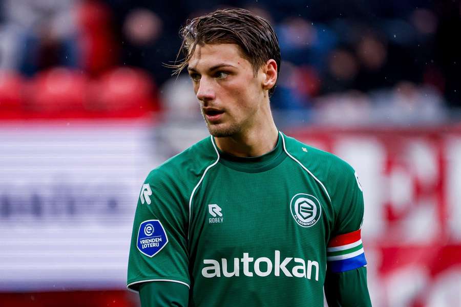 FC Groningen captain Stije Resink out for up to 12 months with knee injury FC Groningen captain Stije Resink out for up to 12 months with knee injury