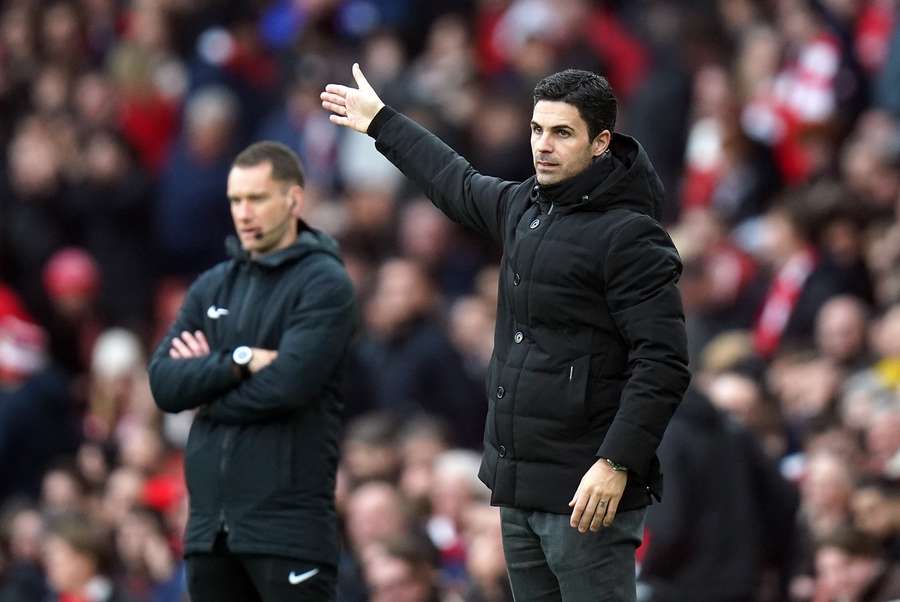 Arteta bereidt zijn ploeg voor op Anfield: 'Ik zie grote kans om te winnen'