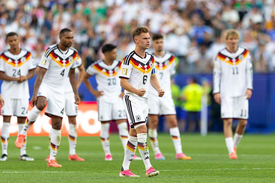 Joshua Kimmich fue uno de los pocos que destacó en la eliminación de Alemania Joshua Kimmich fue uno de los pocos que destacó en la eliminación de Alemania