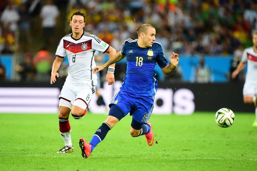 Argentínsky útočník Rodrigo Palacio ukončil hráčsku kariéru