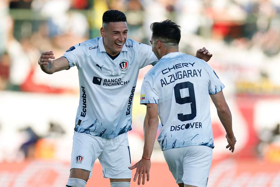 Alzugaray comemora gol de empate no início do segundo tempo