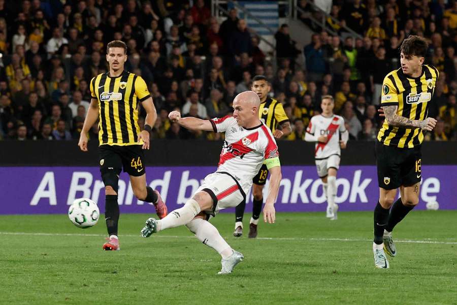 Isi, protagonista en Grecia