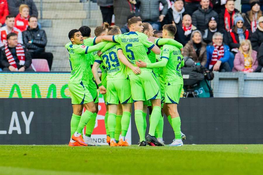 Wolfsburg bejubelt das 2:0 durch Arnold (68.)