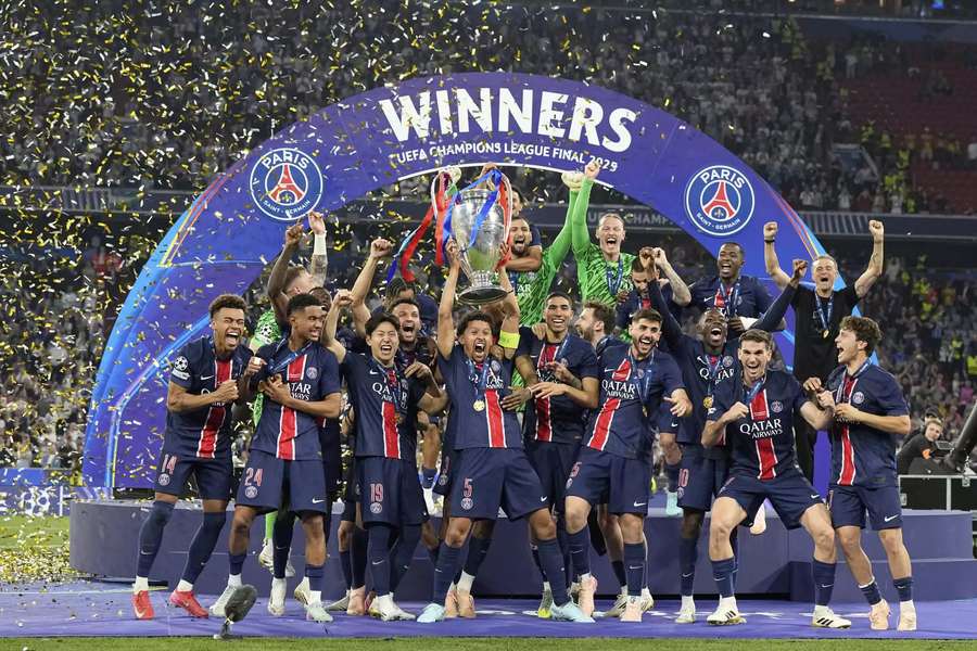 PSG venceu a Liga dos Campeões e sagrou-se tetracampeão francês