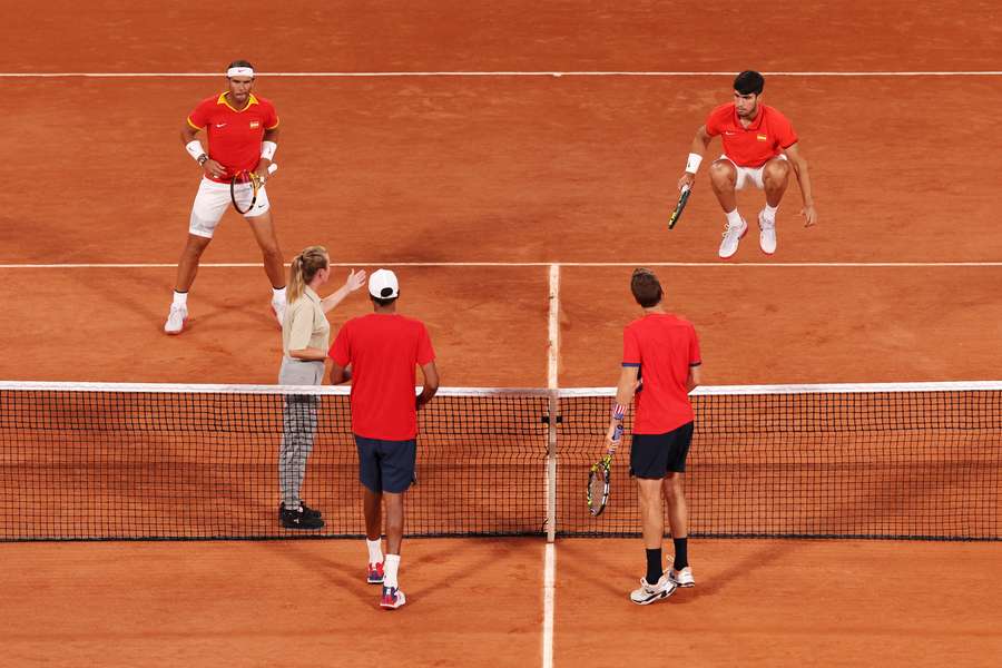 Both sets of players getting ready for the quarter-final