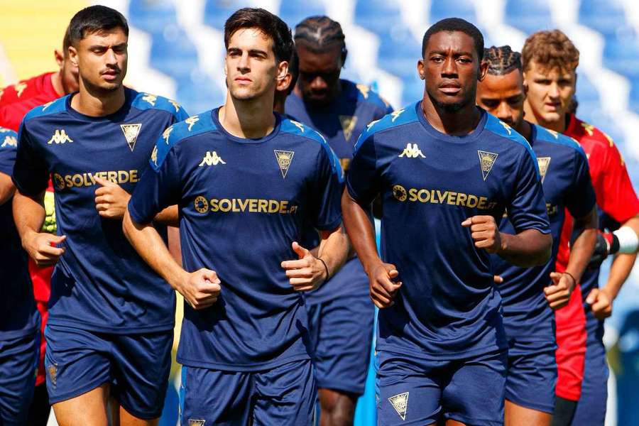 Estoril parte para 2025/2026 com sete caras novas no plantel